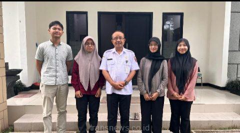 Kapala BKPSDM Jember Sukowinarno foto bersama putra daerah terpilih