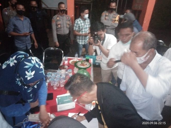 
					Mengaku Dapat Dukungan Dari DPP Golkar: Viktor Balirante Datangi KPU Morut Tanpa Persyaratan Lengkap
