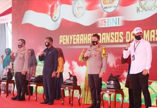 
					Kabaharkam Polri Hadiri Kegiatan Ketahanan Pangan Akabri 89 di Subang