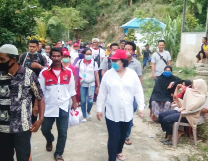 
					Usung Program Pemberdayaan Perempuan dan Nelayan Paslon Handal Raih Simpati Warga Pesisir