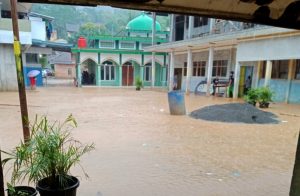 Banjir Rendam Ponpes di Cipatujah Tasikmalaya