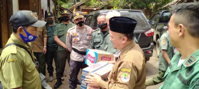
					ADM KPH Garut Salurkan Bantuan Korban Banjir Garsel