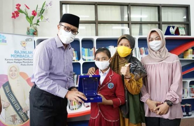 
					Dispusip Kota Sukabumi Gelar Kegiatan Lomba Gemar Membaca Secara Online