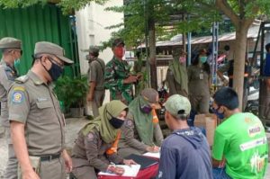 Puluhan Orang Terjaring Operasi Tibmask di Jl Manggarai Utara Jaksel