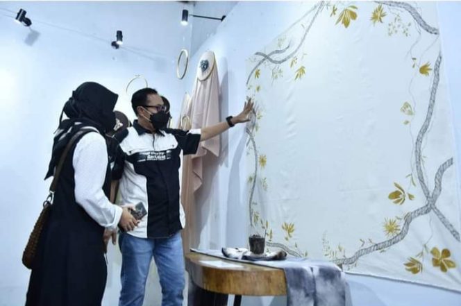 
					Mahasiswa ISBI Asal Kota Sukabumi Pamerkan Hasil Karya Textile 8 Hari