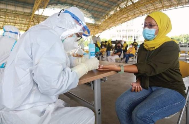 
					Libur Panjang, Wisatawan Datang Ke Bandung Rapid Tes