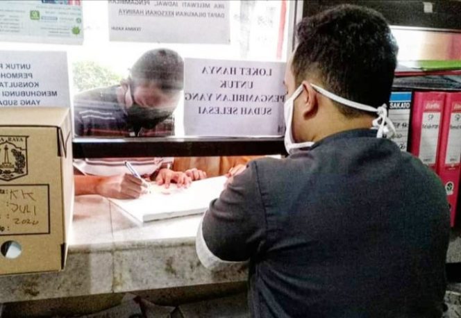 
					Urus KIA dan KTP,  Kantor Sudin Capil Jaksel Diserbu Warga