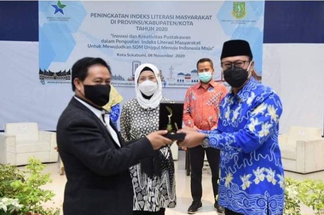 
					Kota Sukabumi Berkomitmen Mendorong Gerakan Literasi
