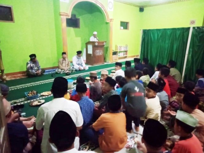 
					DKM Masjid Al Hikmah Talegong Garut Peringati Maulid Nabi SAW