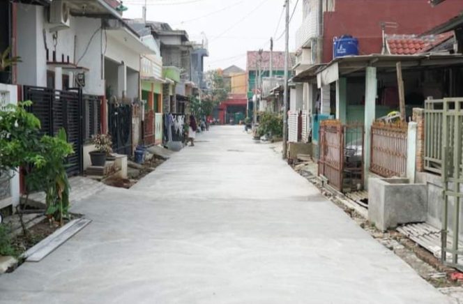 
					Pembangunan Jaling Griya Asri 2 dan Taman Puri Cendana Bekasi Ditinjau Bupati