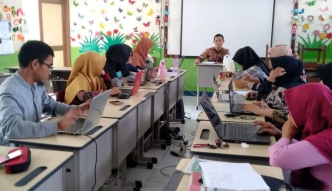 
					Belajar Tatap Muka 2021: Pemkab Karawang Tidak Akan Sembrono Ambil Kebijakan