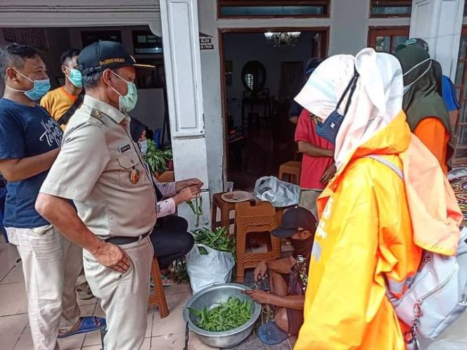 
					Rumdin Lurah Kebon Baru Jaksel Jadi Tempat Pengungsi Korban Banjir