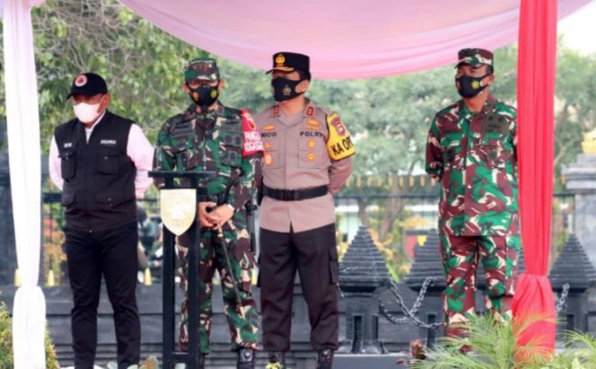 
					Pangdam V Brawijaya Apel Pasukan Kesiapan Tenaga Vaksinator PPKM Mikro