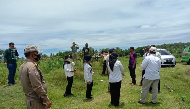 
					Akan Direklamasi : Tim Kementrian LH Survey Lokasi Ex Galian Tambang di Cipatujah Tasikmalaya