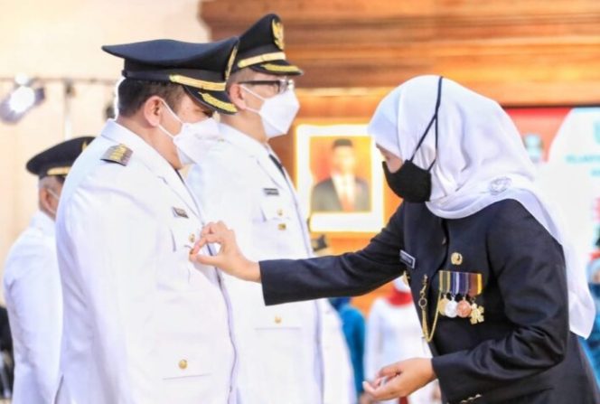 
					Gubernur Jatim Lantik 17 Kepala Daerah Terpilih,Berikut Daftarnya