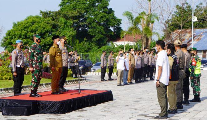 
					Polres Gresik Gelar Apel Kolaborasi Lawan Pandemi Untuk Indonesia Sehat
