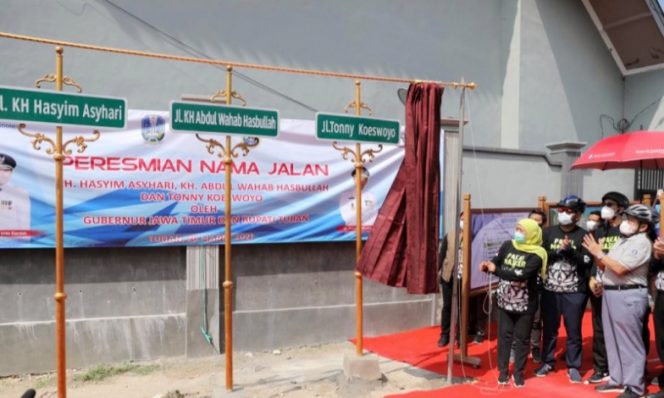 
					Gubernur Jatim Resmikan Tiga Nama Jalan di Lingkar Tuban