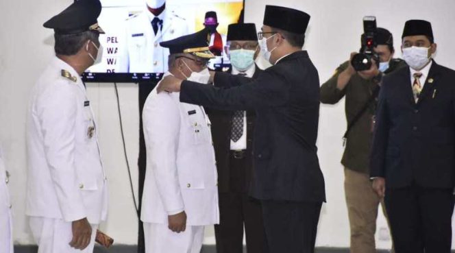 
					Gubernur Jawa Barat Ridwan Kamil Lantik Walikota dan Wakil Walikota Depok