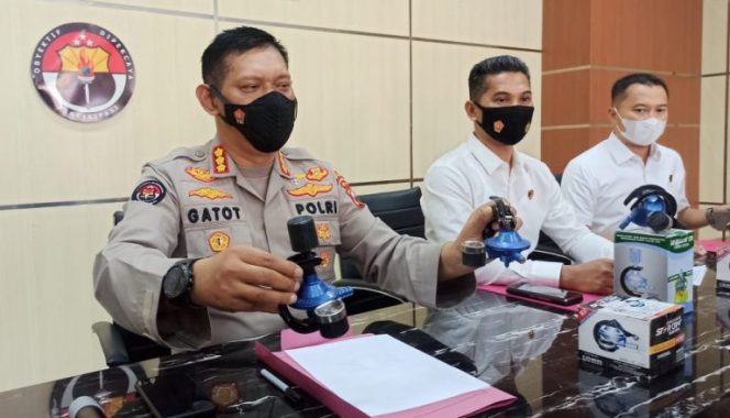 
					Ditreskrimsus Polda Jatim Bongkar Peredaran Regulator Tak Ber SNI