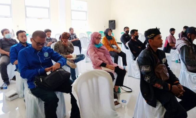 
					Pengurus Bumdes Tiga Kecamatan di Garsel Ikut Bimtek