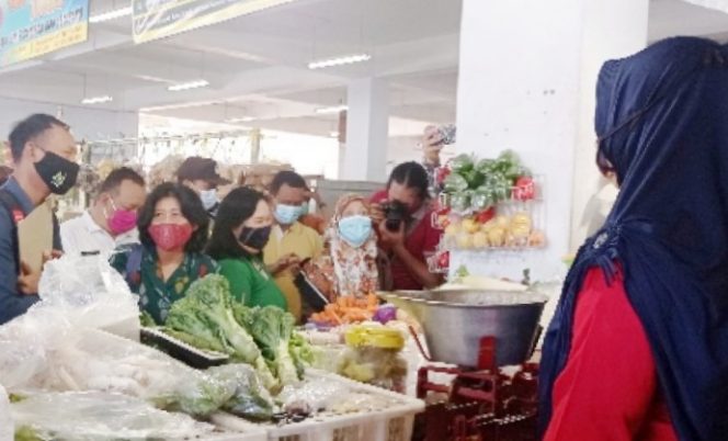 
					11 Hari Puasa, Harga Sembako di Pasar Setono Betek Kediri Masih Stabil