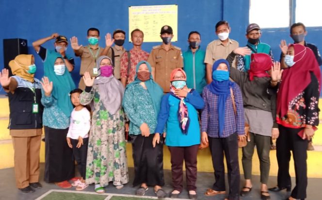 
					Desa Mekarmukti Garut Deklarasi ODF