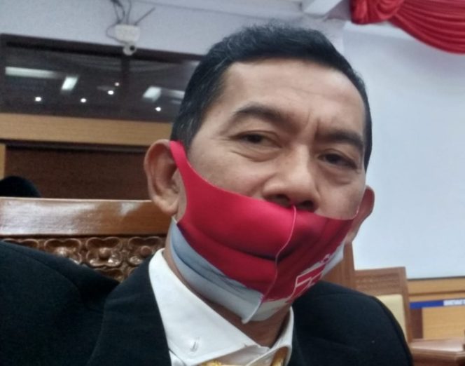 
					Ketua Fraksi Gorkar DPRD Garut:APH Harus Tegas Beri Efek Jera Oknum Penyeleweng  Bansos