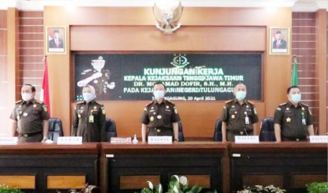 
					Kantor Kejari Tulungagung Dikunjungi Kejati Jatim