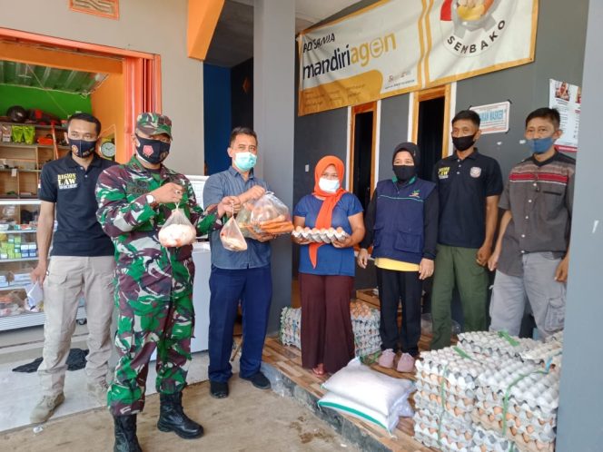 
					Camat Caringin Garut Tinjau Penyaluran BPNT di Dua Agen