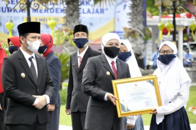 
					Jatim Geser Posisi DKI Dalam Kompetisi Sain Nasional