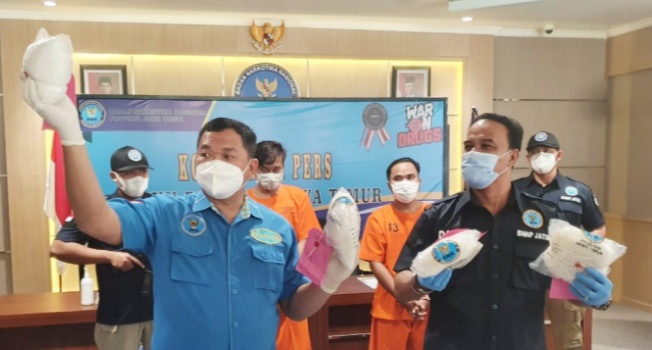 Kurirnya Satu Asal Jakarta, BNNP Jatim Berhasil Gagalkan Peredaran 4 Kg Sabu
