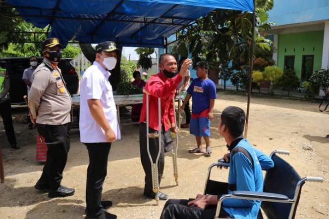 
					Kapolres Sempat Menangis, Panti dan SLB Fajar Amanah Dikunjungi Wabup dan Kapolres Siak