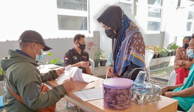 
					Camat Caringin Garut Fasilitasi Penyaluran Kartu PKH Susulan Bagi 13 KPM