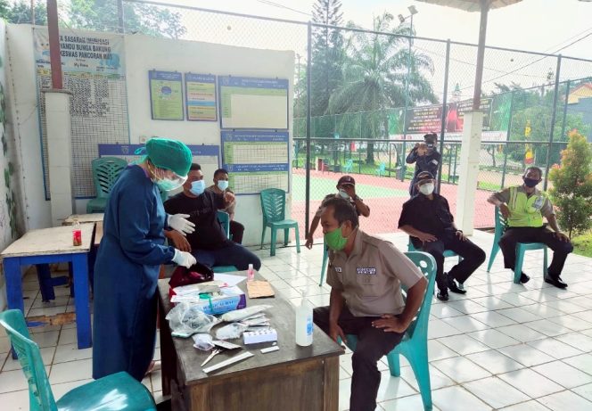 
					Urunan Warga, Keamanan PDM di Swab Antigen Gratis