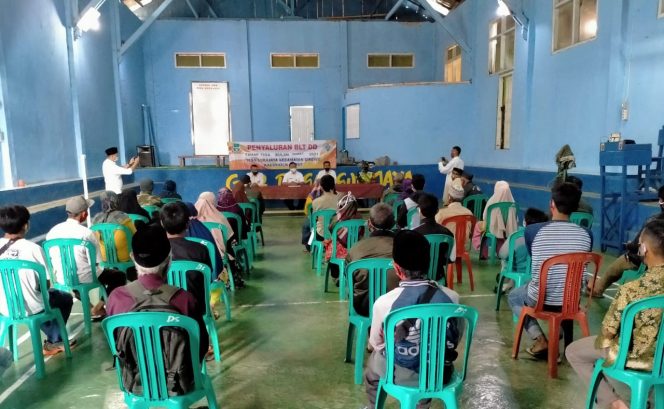 
					110 KPM Warga Desa Sukajaya Cisewu Dapat BLT DD