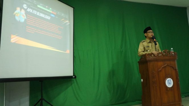 
					Jadi Narasumber di LP3I, IBH Ajak Mahasiswa Jadi Pengusaha