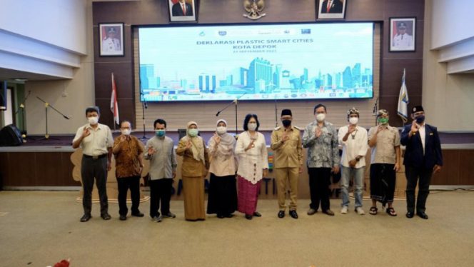 
					Dukung WWF, Pemkot Depok Deklarasikan Plastic Smart Cities