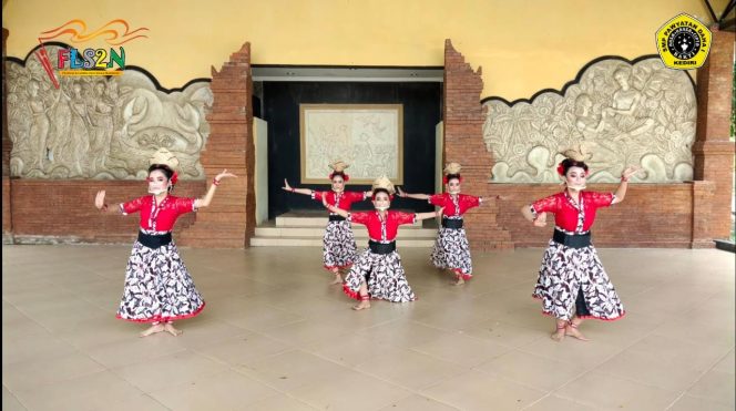 
					SMP Pawyatan Daha 1 Kediri Raih Prestasi 3 Lomba FLS2N Tingkat Kota