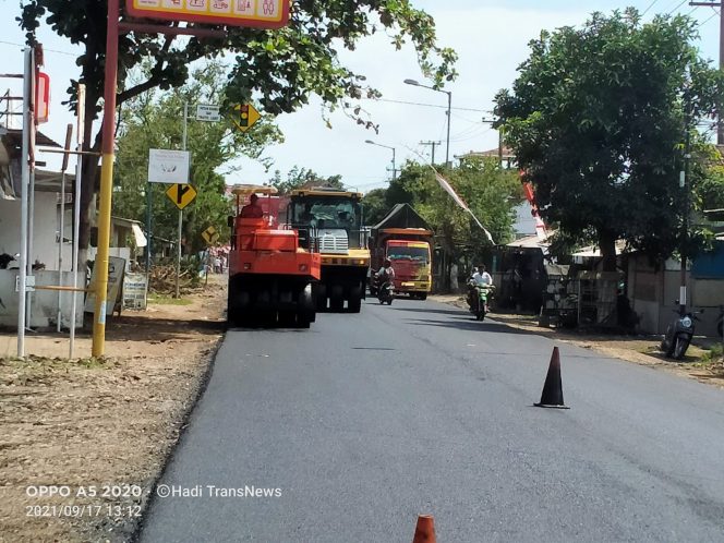 
					Ruas Jalan Kencong-Kasian, Jember Diperlebar