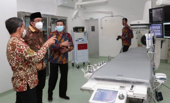 
					Bupati Sidoarjo Gus Muhdlor Tinjau IGD Modern RSI Siti Hajar Sidoarjo