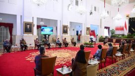 Presiden Joko Widodo dalam pertemuan dengan perwakilan direktur utama bank di Istana Negara, Jakarta, Rabu (08/09/2021). (Foto: BPMI Setpres/Muchlis Jr)