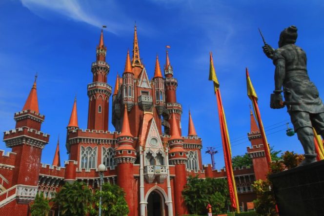 
					Tingkatkan Prokes, TMII Implementasikan Pembayaran Digital melalui QRIS