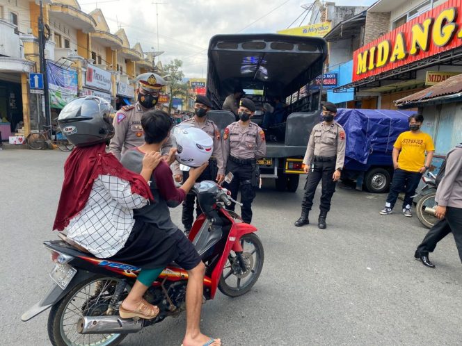 
					Dukung Pelaksanaan PPKM Level 3, Polres Banjarnegara Gelar Operasi Yustisi