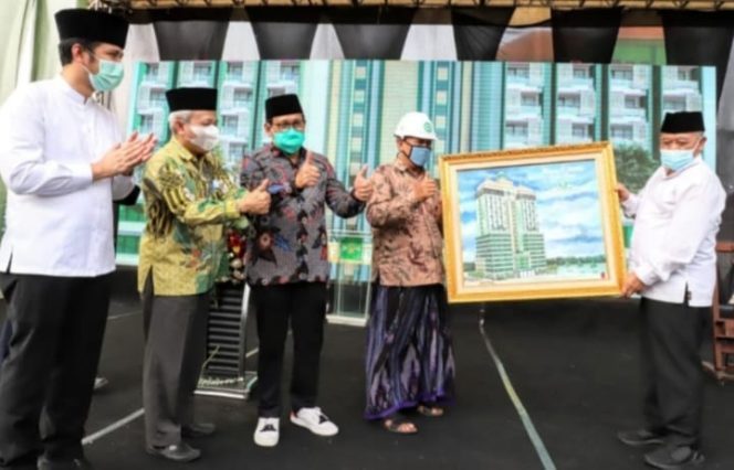 
					Emil Dardak Berharap Pusat Industri Halal Segera Terwujud