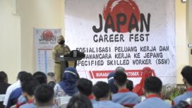 Kadisnakertrans Provinsi Jawa Timur, Dr Himawan Estu Bagijo, membuka Japan Career Fest in Surabaya 2021.