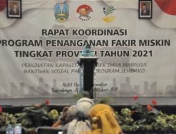Ketua Panitia yang juga  Kepala Bidang Penanganan Fakir Miskin dan Pemberdayaan Sosial Dinsos Jatim, Dra. Sufi Agustini  M.Si.