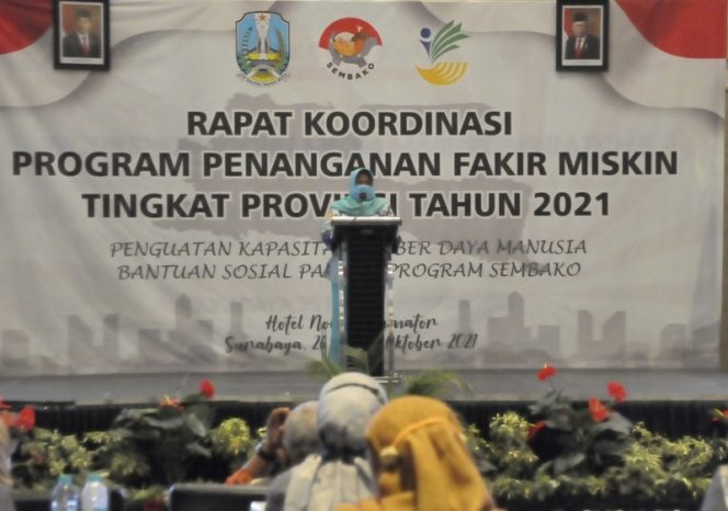 
					Ketua Panitia yang juga  Kepala Bidang Penanganan Fakir Miskin dan Pemberdayaan Sosial Dinsos Jatim, Dra. Sufi Agustini  M.Si.