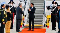 Presiden Joko Widodo tiba di Bandara Fiumicino, Roma, Italia, Jumat (29/10/2021). (Foto: BPMI Setpres/Muchlis Jr)