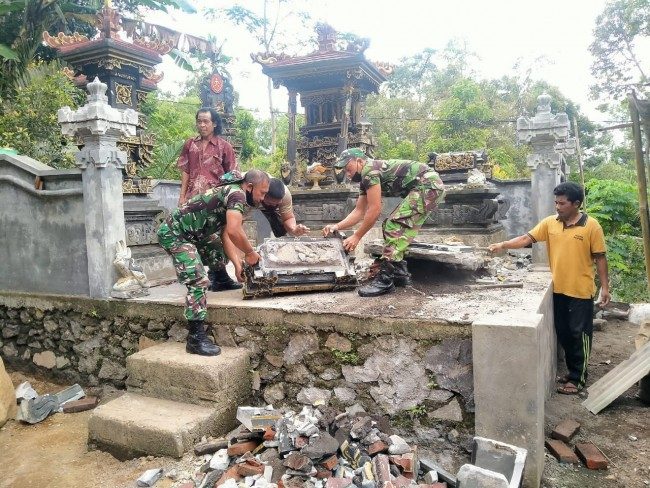 Gerak Cepat TNI Atasi Bencana Gempa di Bangli
