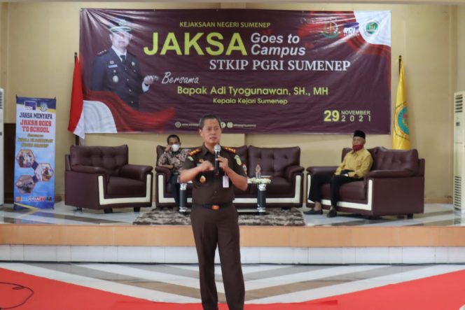 
					Kepala Kejaksaan Negeri (Kajari) Sumenep, Adi Tyogunawan, SH., MH